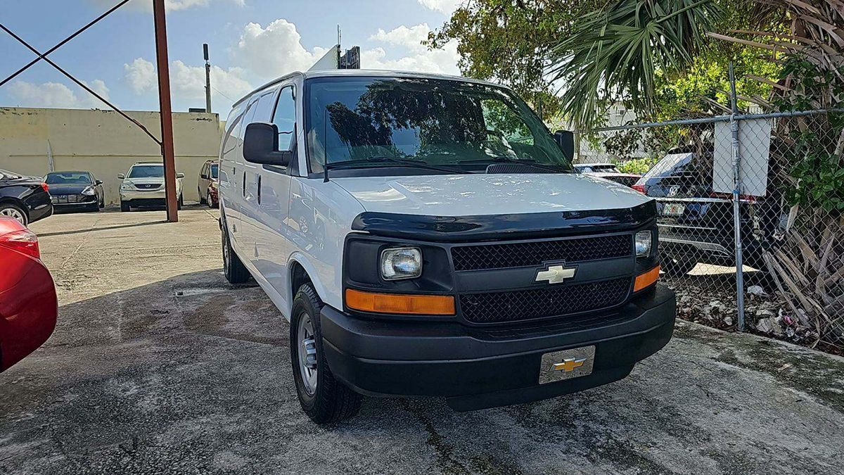 2013 Chevrolet Express Cargo Work Van photo 5