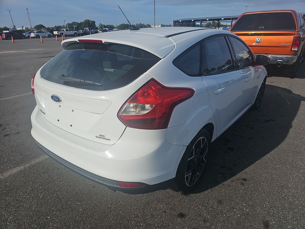 2012 Ford Focus SE photo 5