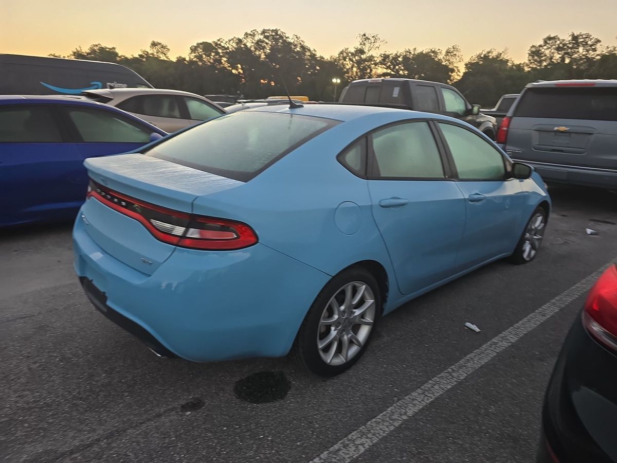 2013 Dodge Dart SXT photo 2