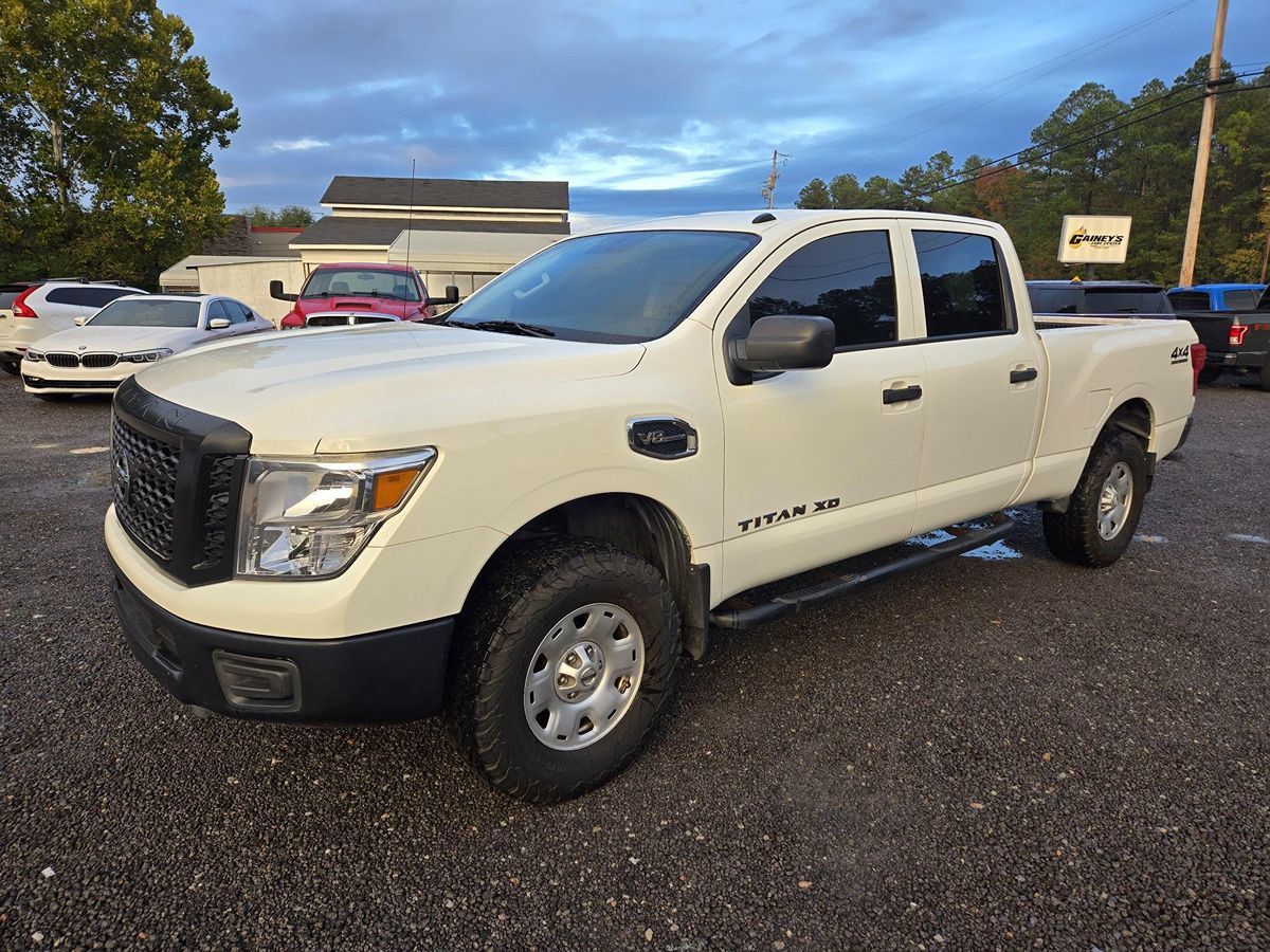 2019 Nissan Titan XD S photo 2