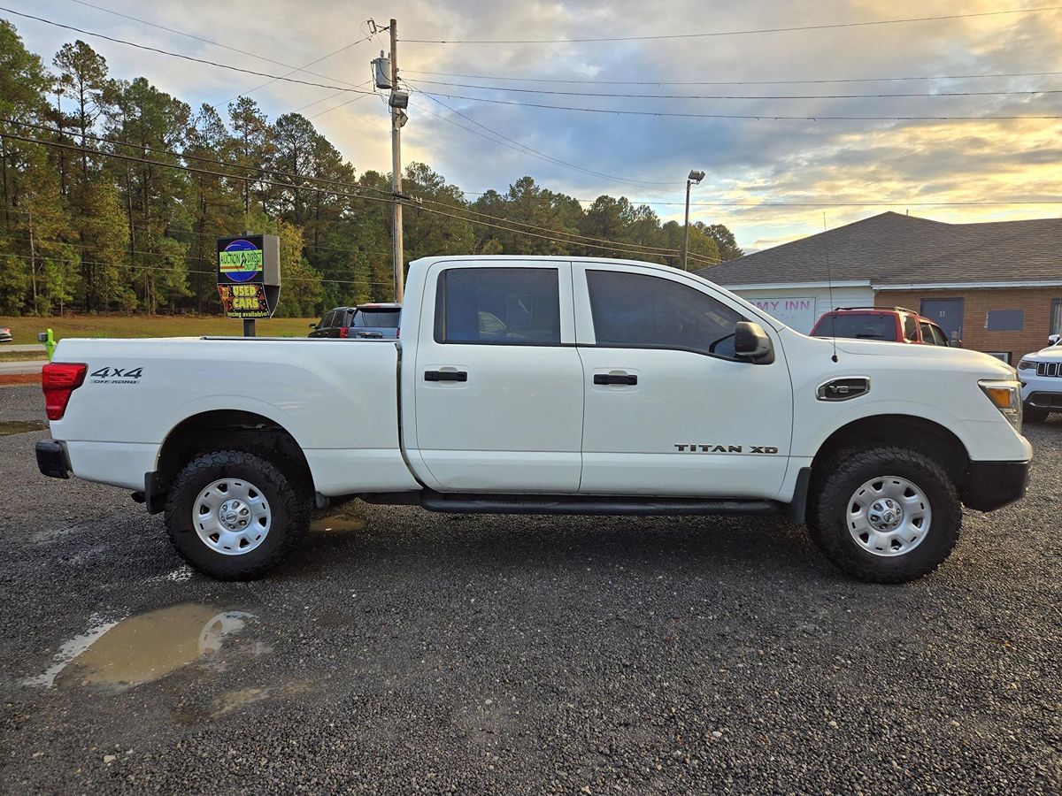 2019 Nissan Titan XD S photo 6