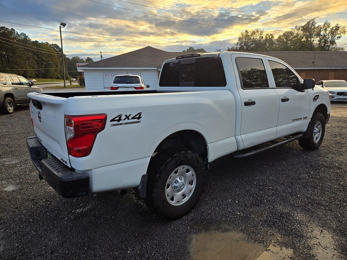 2019 Nissan Titan XD S photo 7