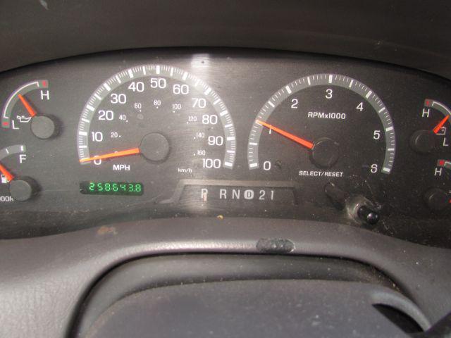2003 Ford F-150 XLT photo 8