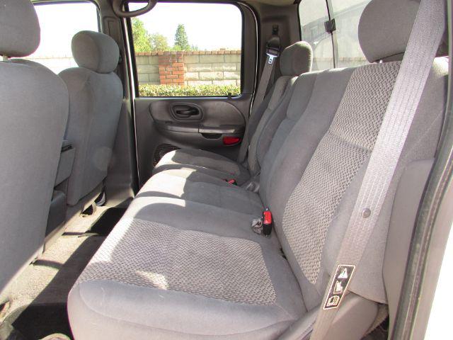 2003 Ford F-150 XLT photo 9