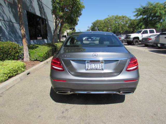 2020 Mercedes Benz E 350 photo 4