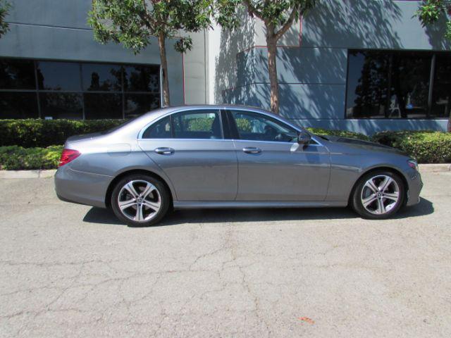 2020 Mercedes Benz E 350 photo 6