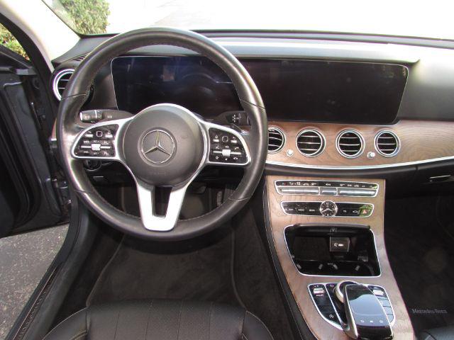2020 Mercedes Benz E 350 photo 13