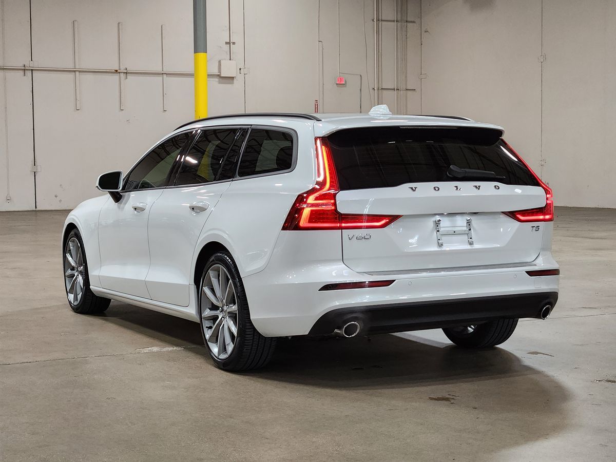 Sold 2021 Volvo V60 Momentum in Dallas