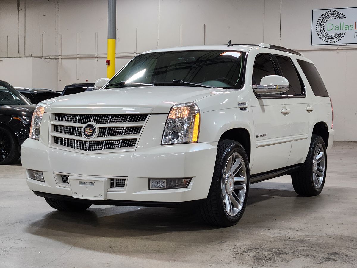 Sold 2014 Cadillac Escalade Premium in Dallas