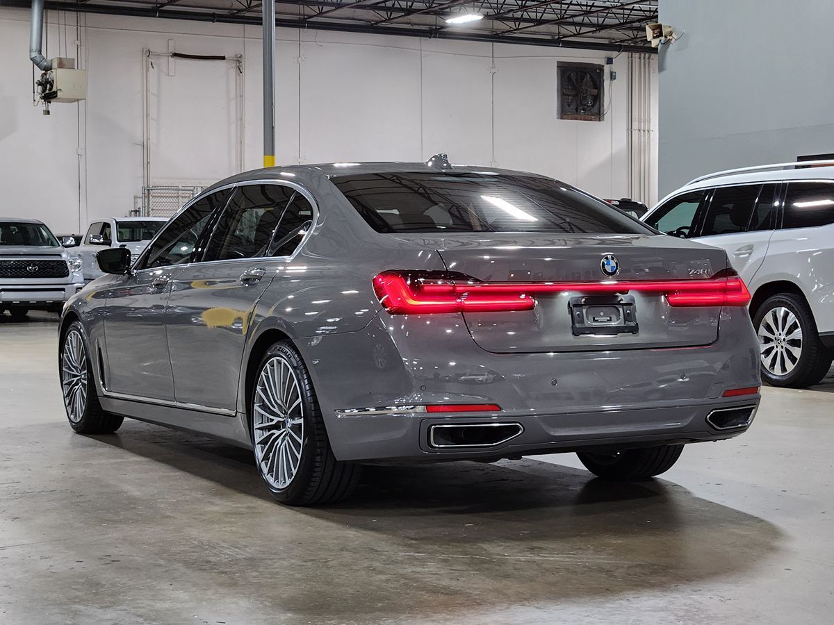 Sold 2022 BMW 7 Series 740i in Dallas