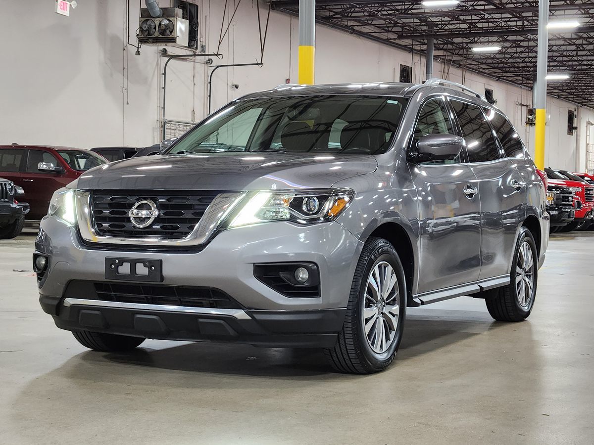 Sold 2019 Nissan Pathfinder SL in Dallas