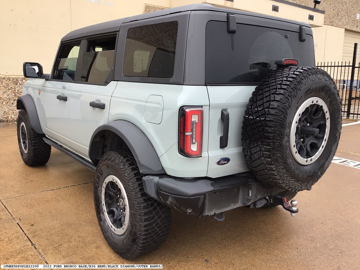 Sold 2023 Ford Bronco Badlands in Dallas