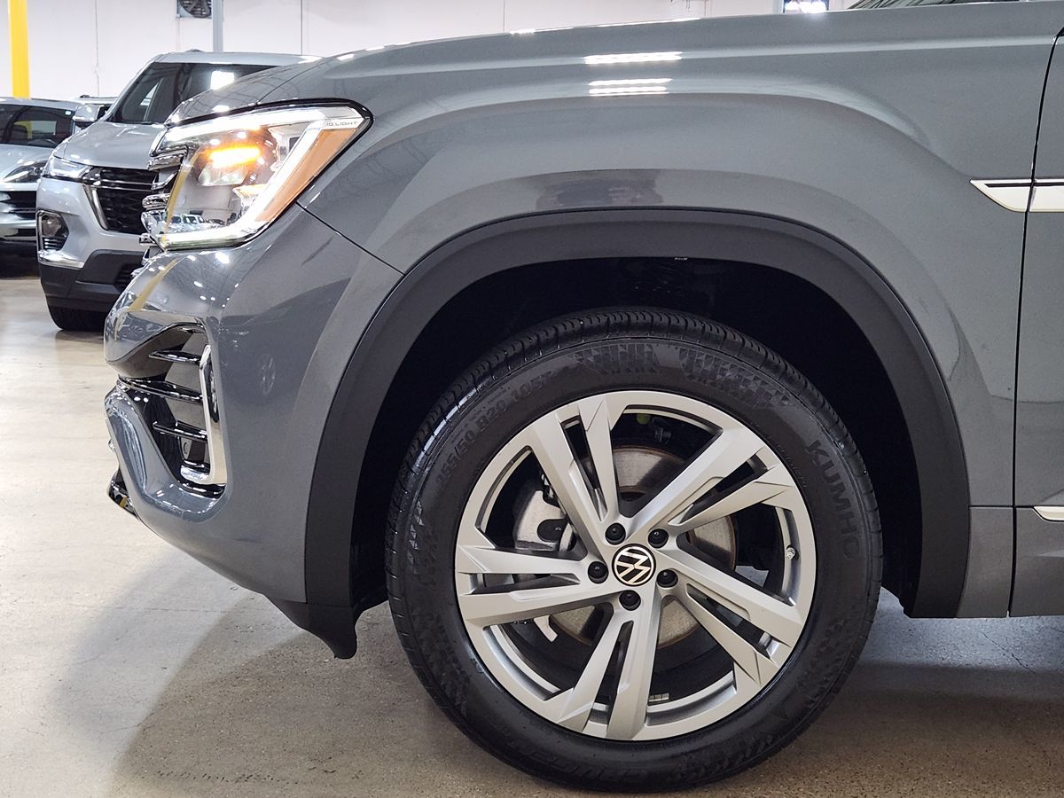 Sold 2024 Volkswagen Atlas Cross Sport 2.0T SEL R-Line in Dallas