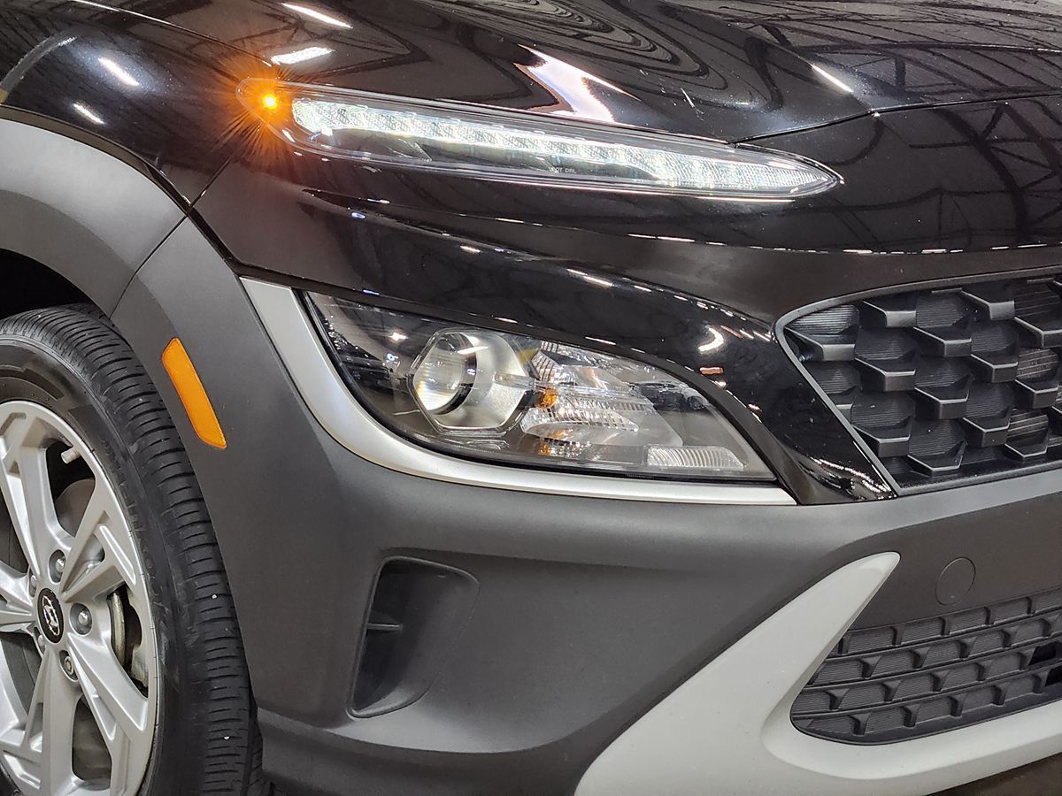 2023 Hyundai Kona SEL photo 11