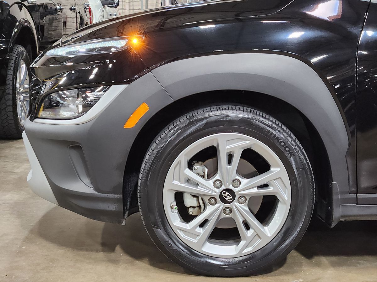 2023 Hyundai Kona SEL photo 4