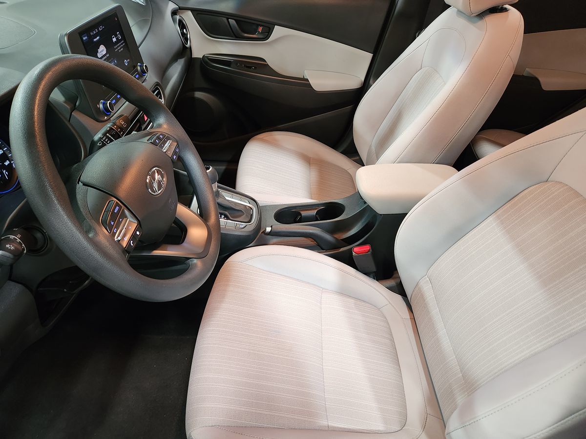 2023 Hyundai Kona SEL photo 22