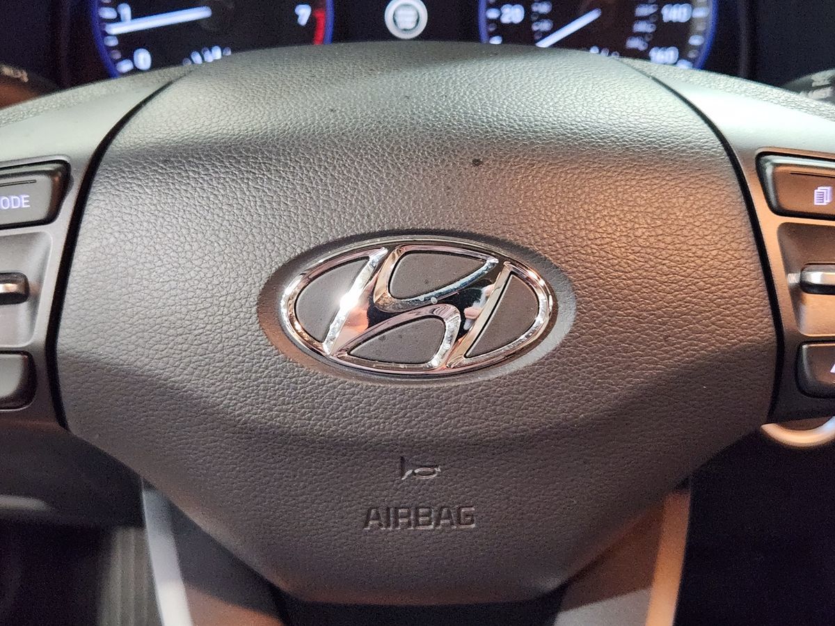 2023 Hyundai Kona SEL photo 38