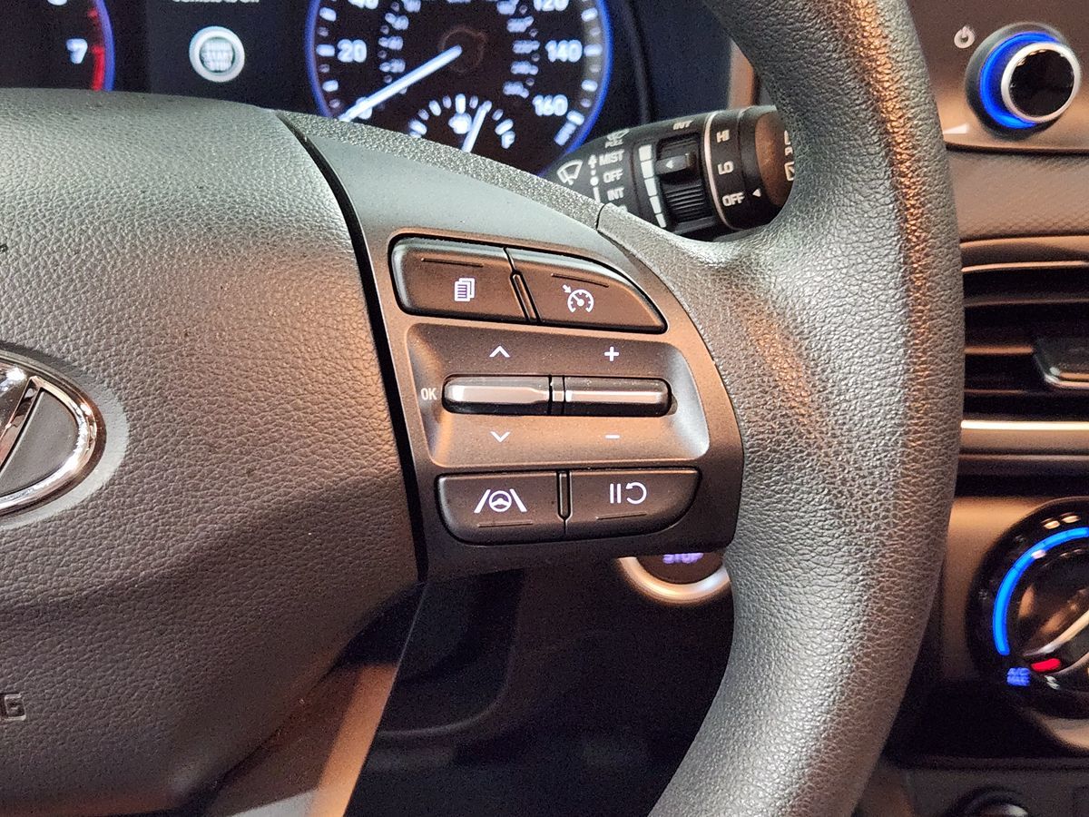 2023 Hyundai Kona SEL photo 39