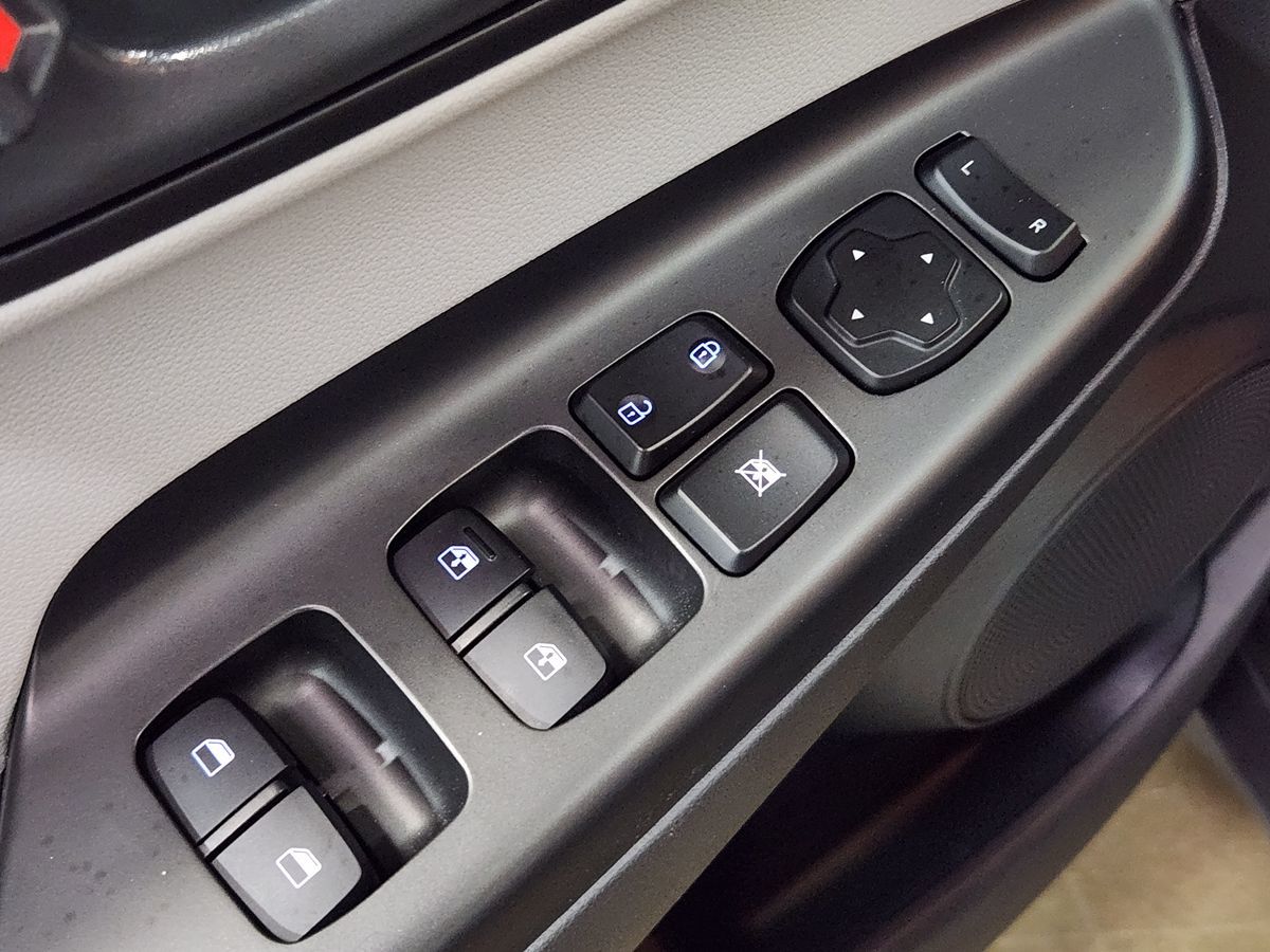 2023 Hyundai Kona SEL photo 33