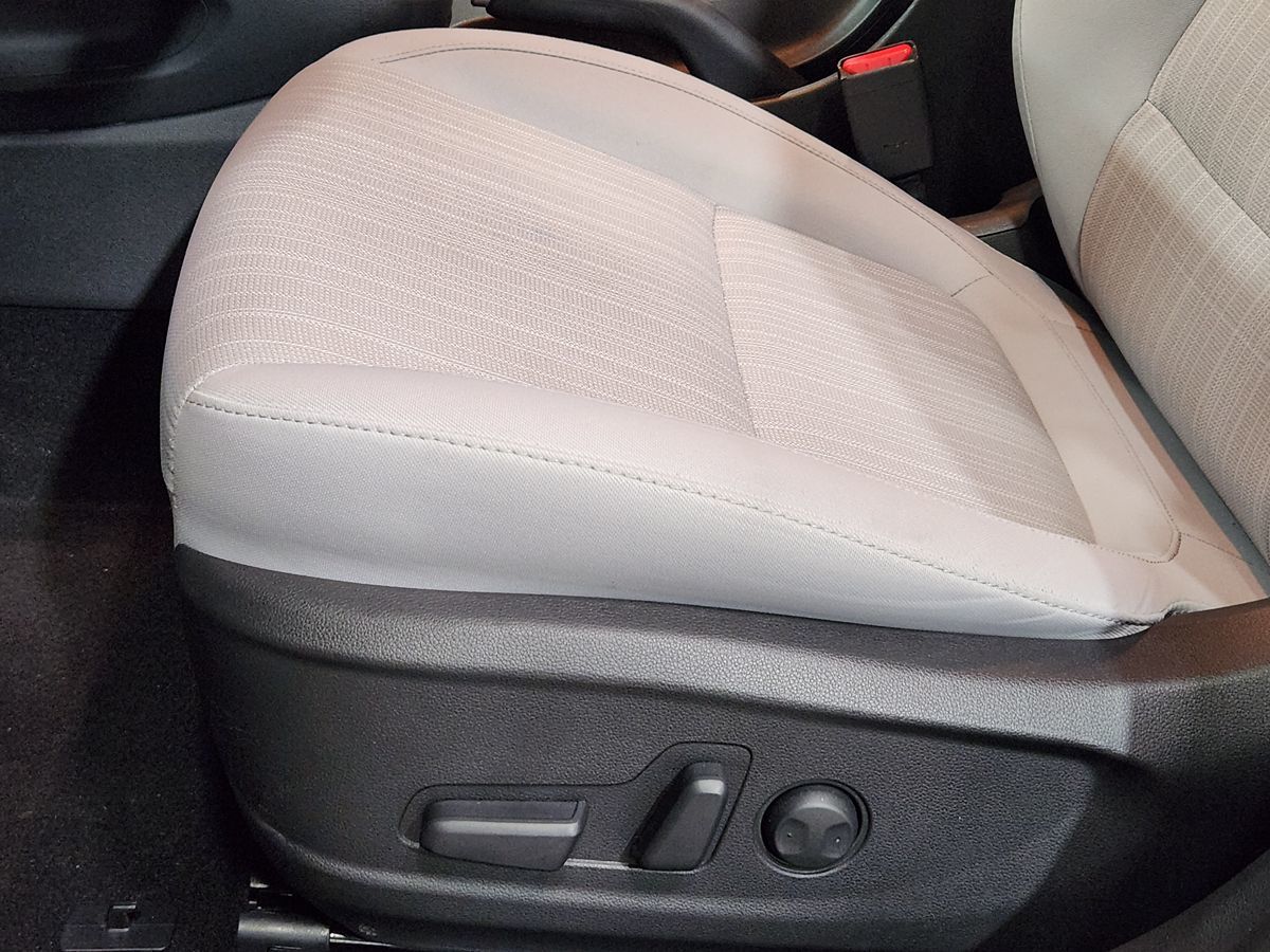 2023 Hyundai Kona SEL photo 34