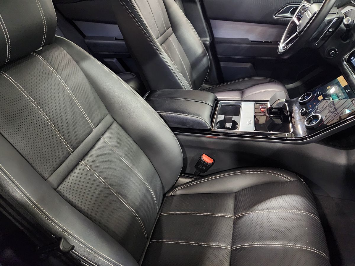2021 Land Rover Range Rover Velar R-Dynamic S photo 24