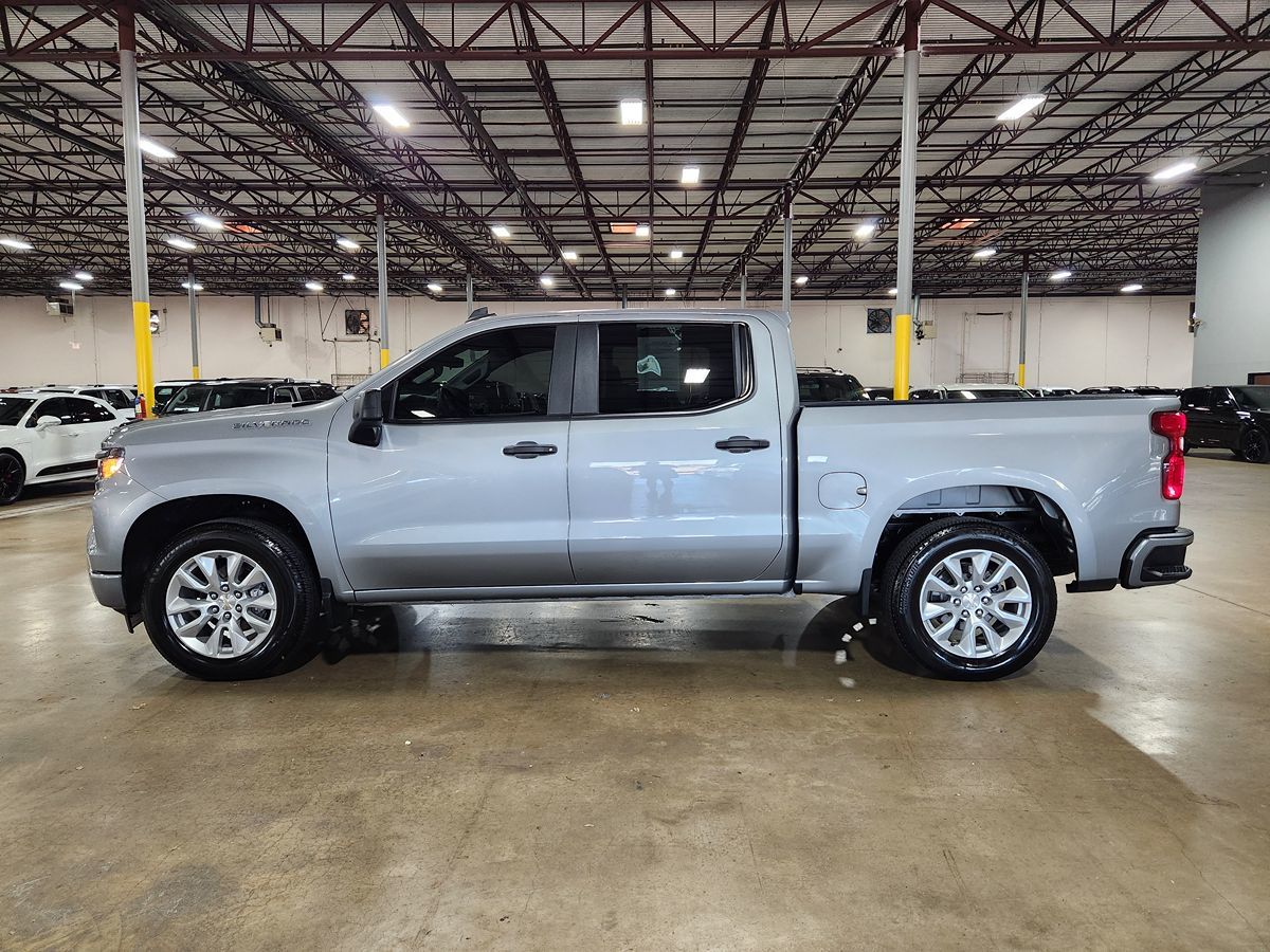 2024 Chevrolet Silverado 1500 Custom photo 6
