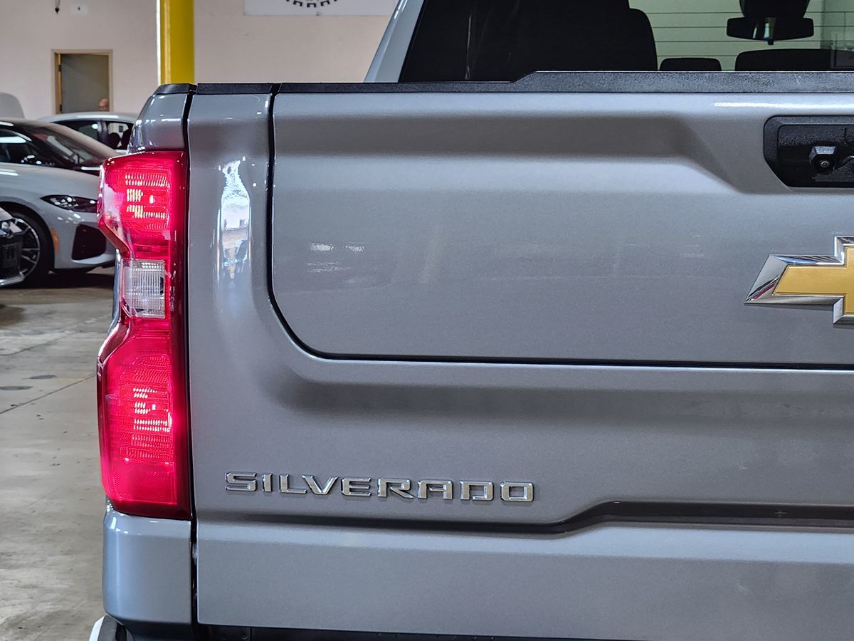2024 Chevrolet Silverado 1500 Custom photo 16