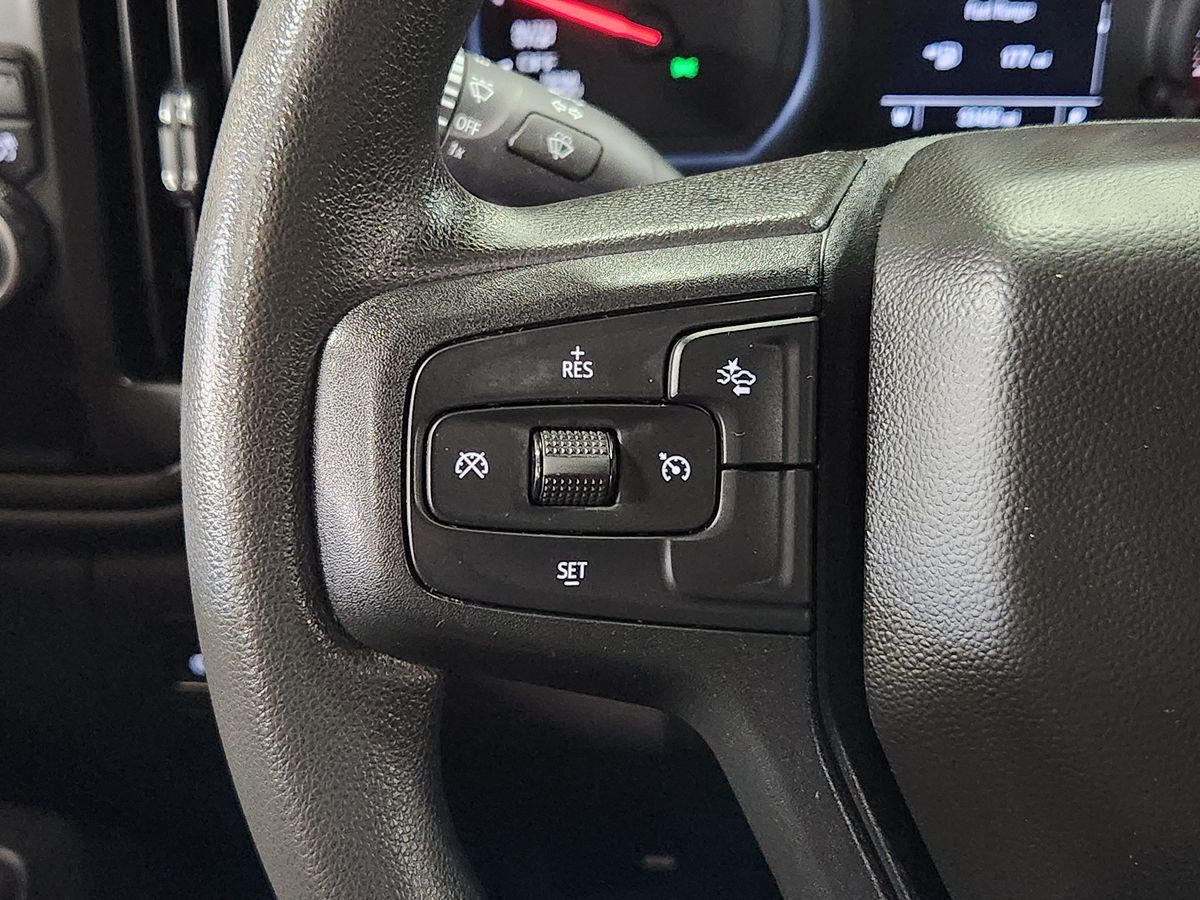 2024 Chevrolet Silverado 1500 Custom photo 37
