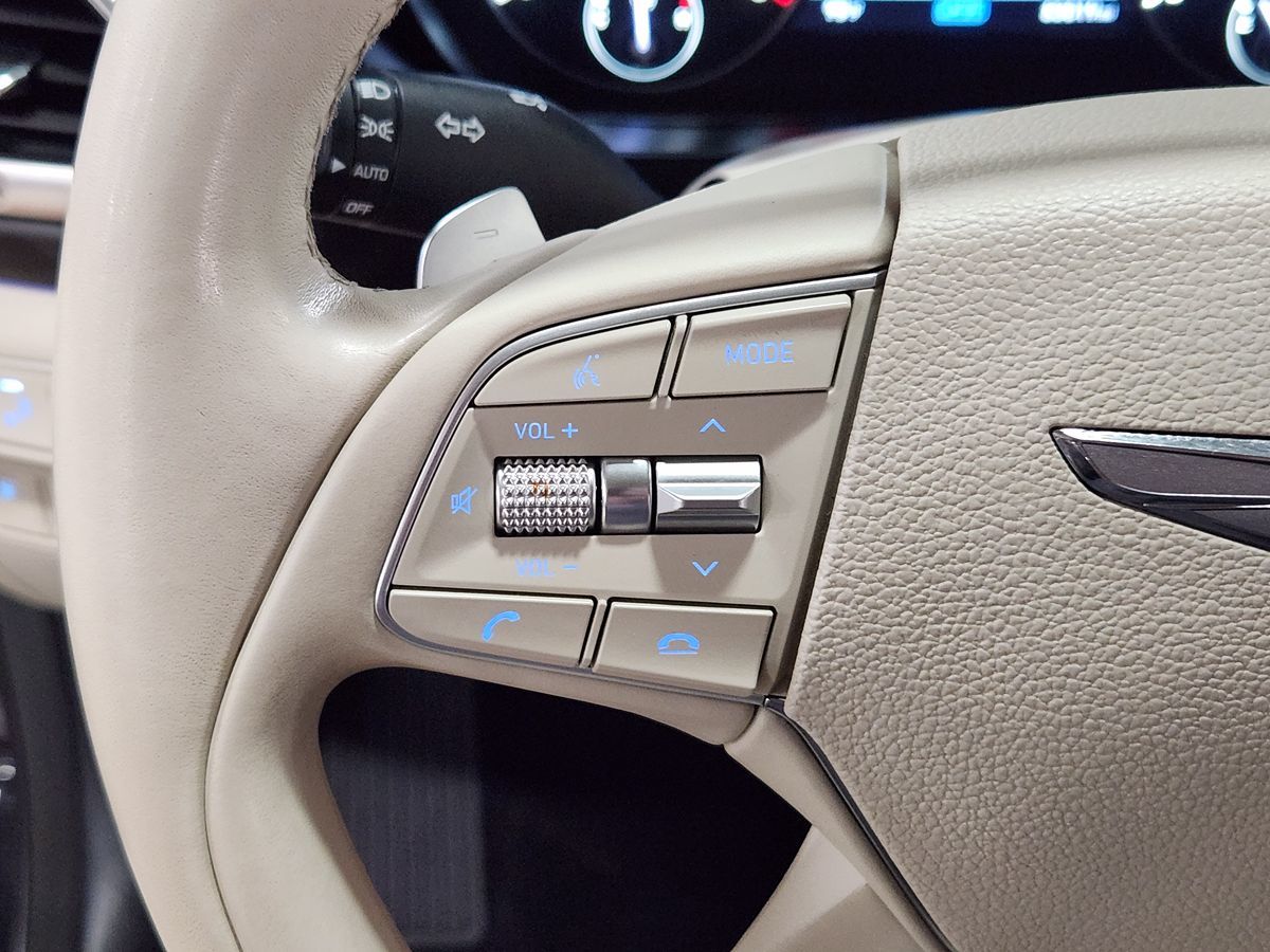 2021 Genesis G90 3.3T Premium photo 33