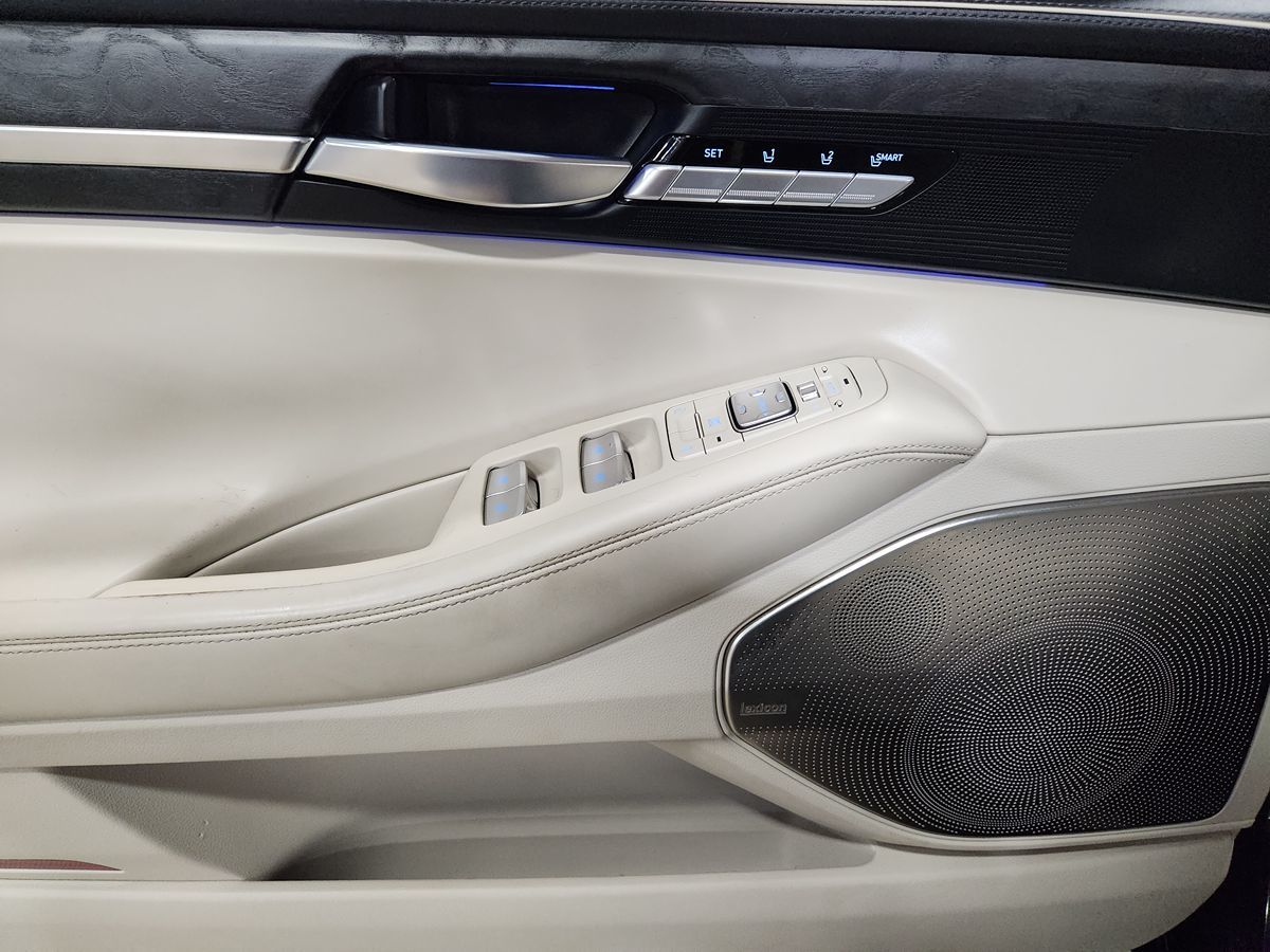 2021 Genesis G90 3.3T Premium photo 29