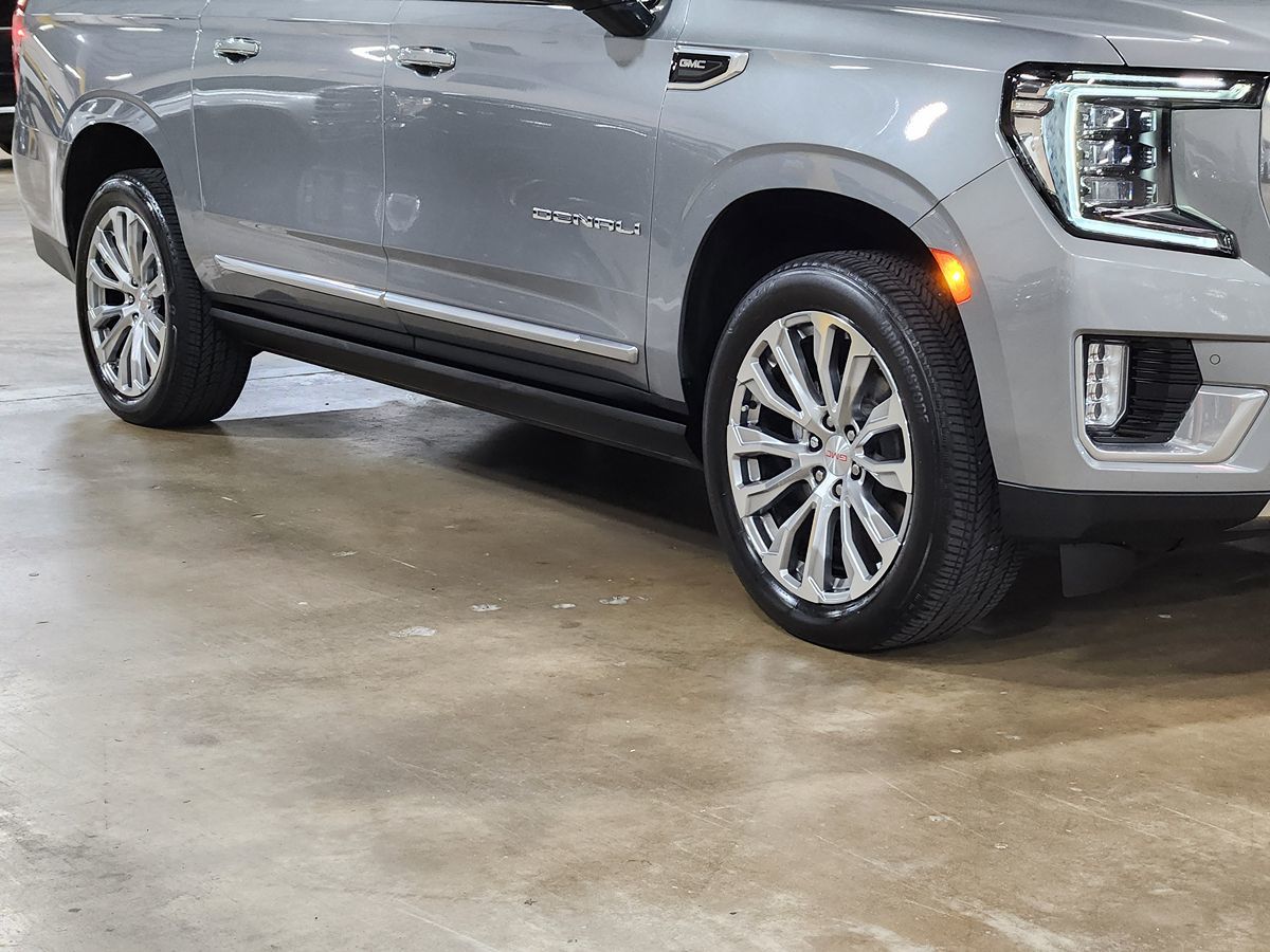 2023 Gmc Yukon XL Denali photo 13