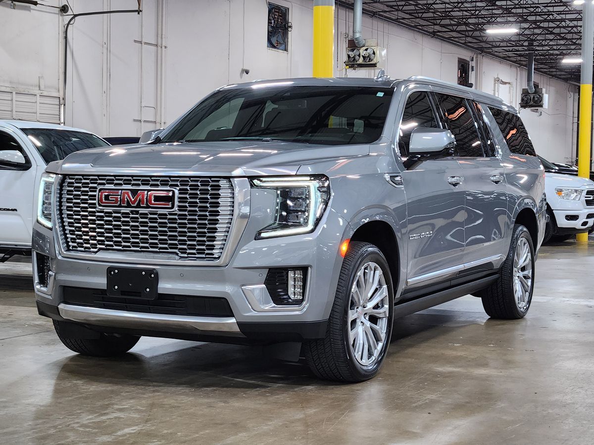 2023 Gmc Yukon XL Denali photo 3