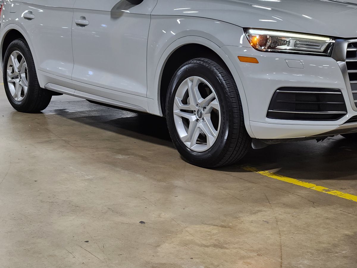 2019 Audi Q5 Premium photo 13
