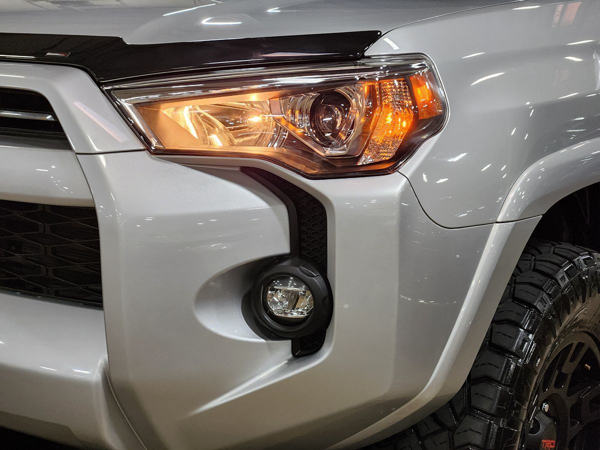 2022 Toyota 4Runner SR5 Premium photo 10