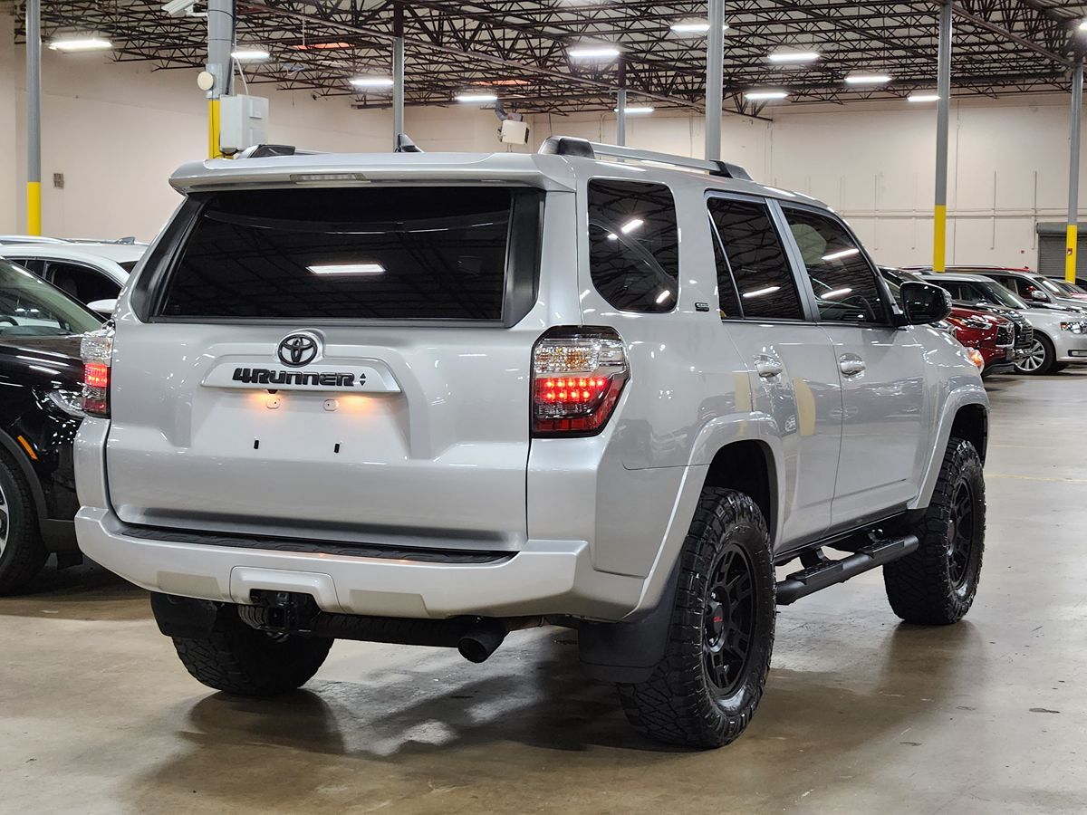 2022 Toyota 4Runner SR5 Premium photo 4