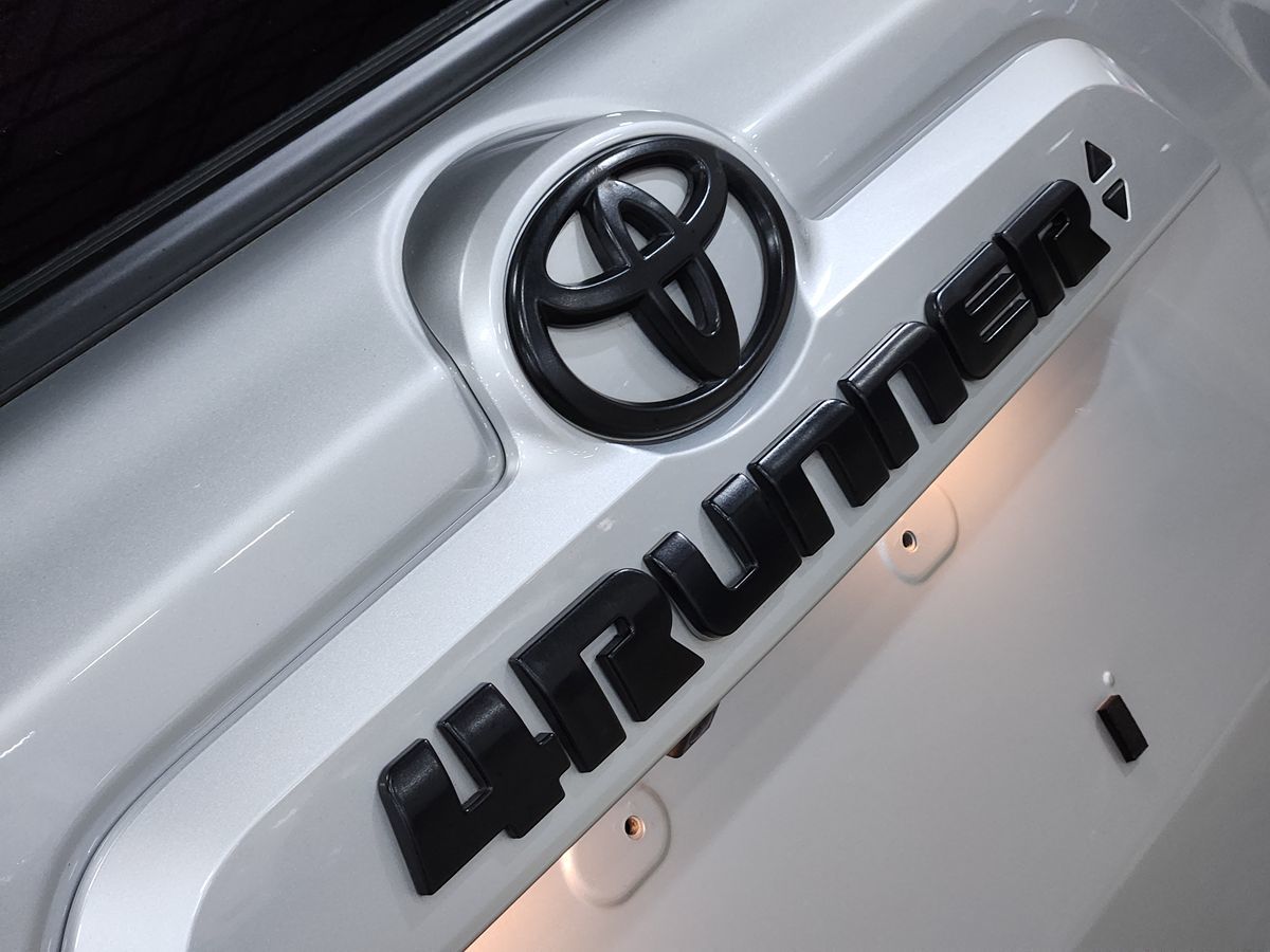 2022 Toyota 4Runner SR5 Premium photo 18