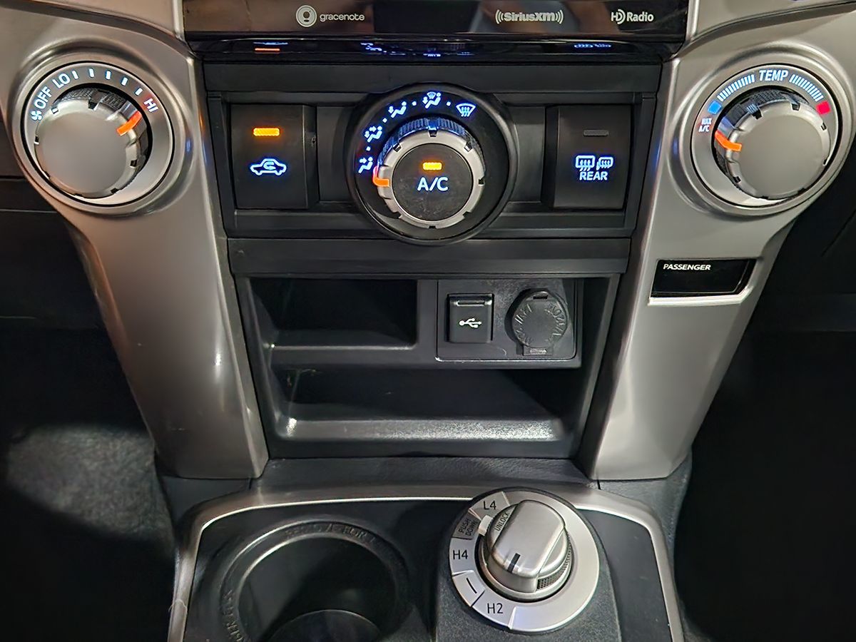 2022 Toyota 4Runner SR5 Premium photo 27