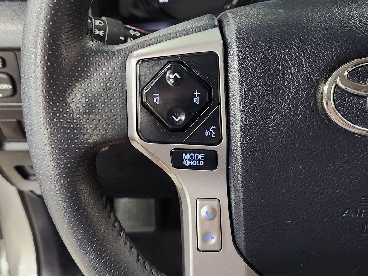2022 Toyota 4Runner SR5 Premium photo 39