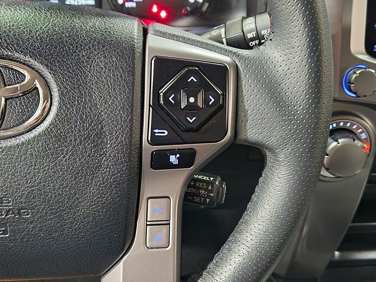 2022 Toyota 4Runner SR5 Premium photo 41