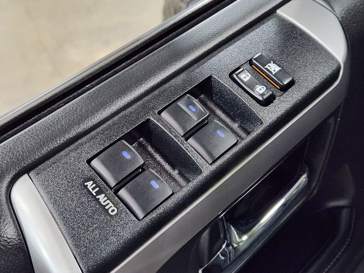 2022 Toyota 4Runner SR5 Premium photo 33