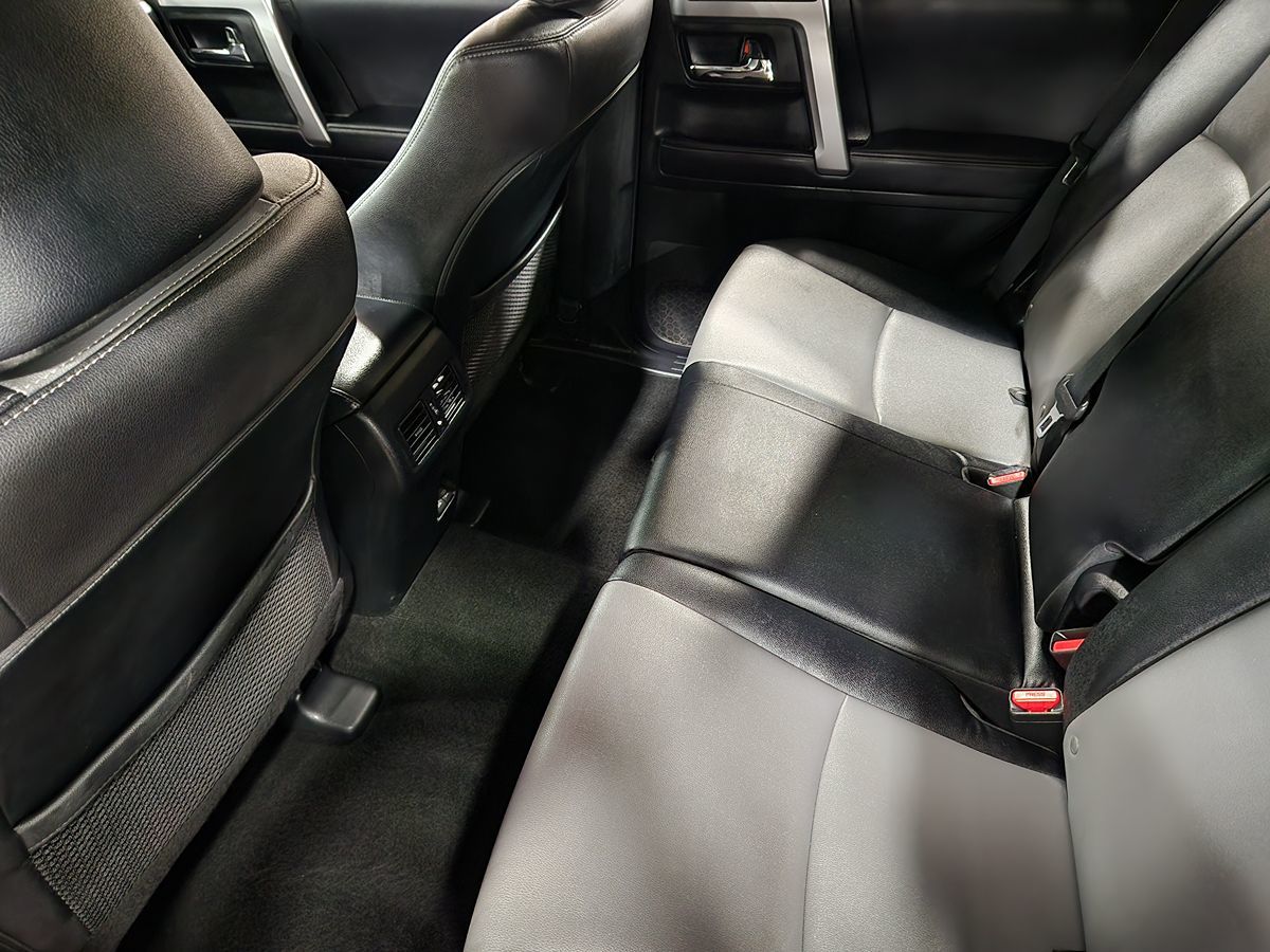 2022 Toyota 4Runner SR5 Premium photo 42