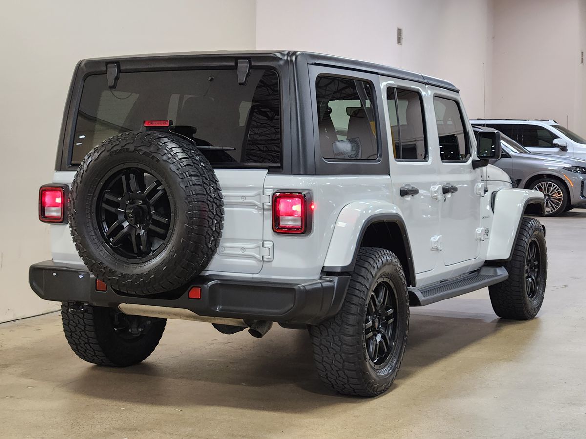 2023 Jeep Wrangler Sahara photo 7