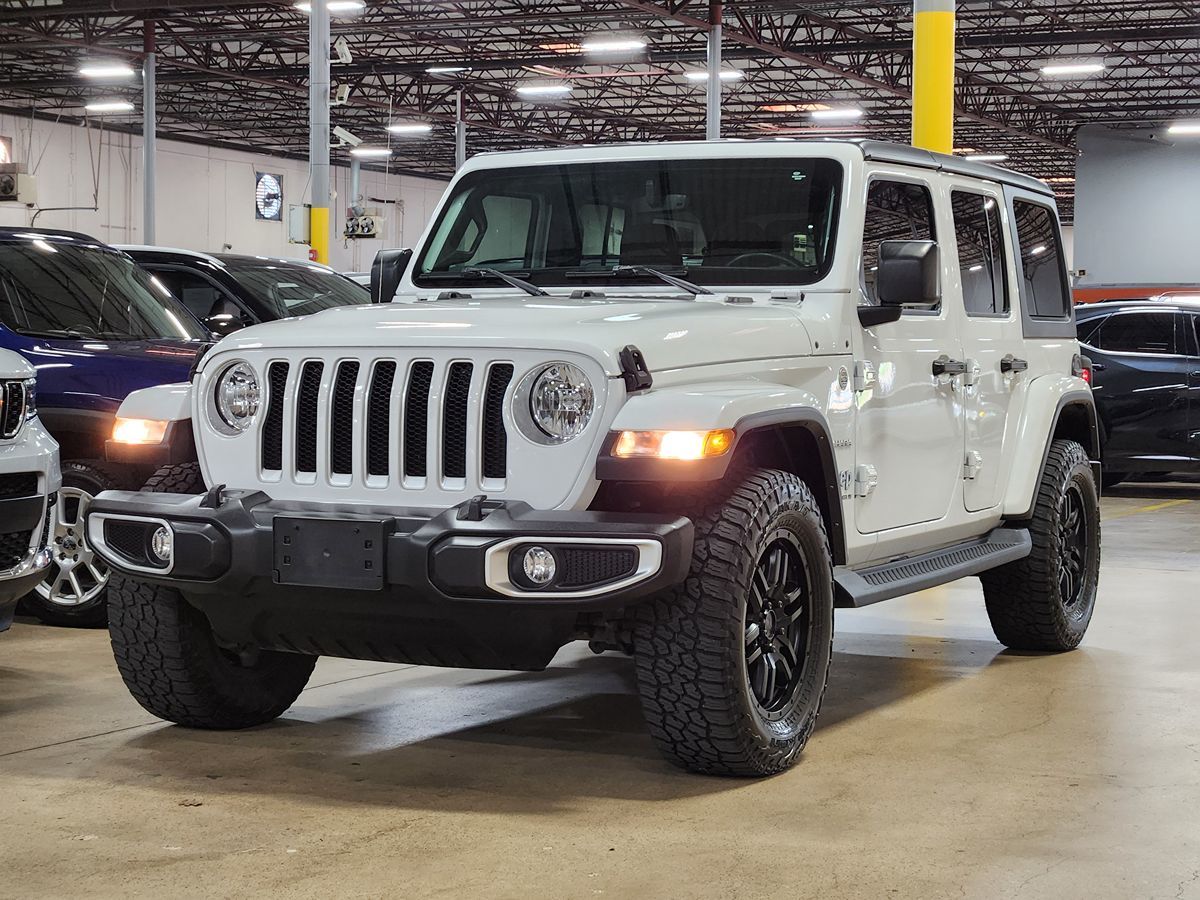 2023 Jeep Wrangler Sahara photo 3