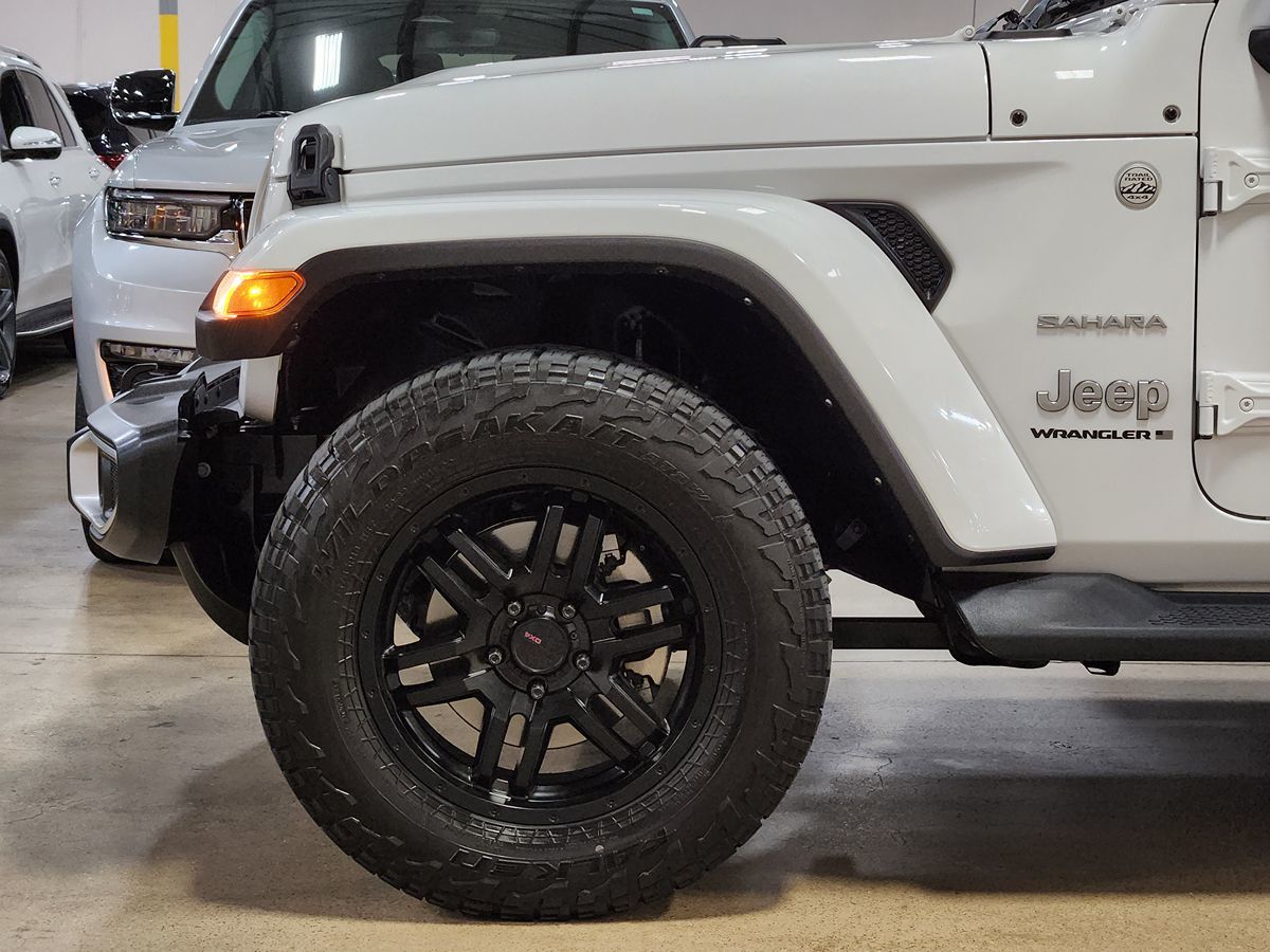 2023 Jeep Wrangler Sahara photo 4