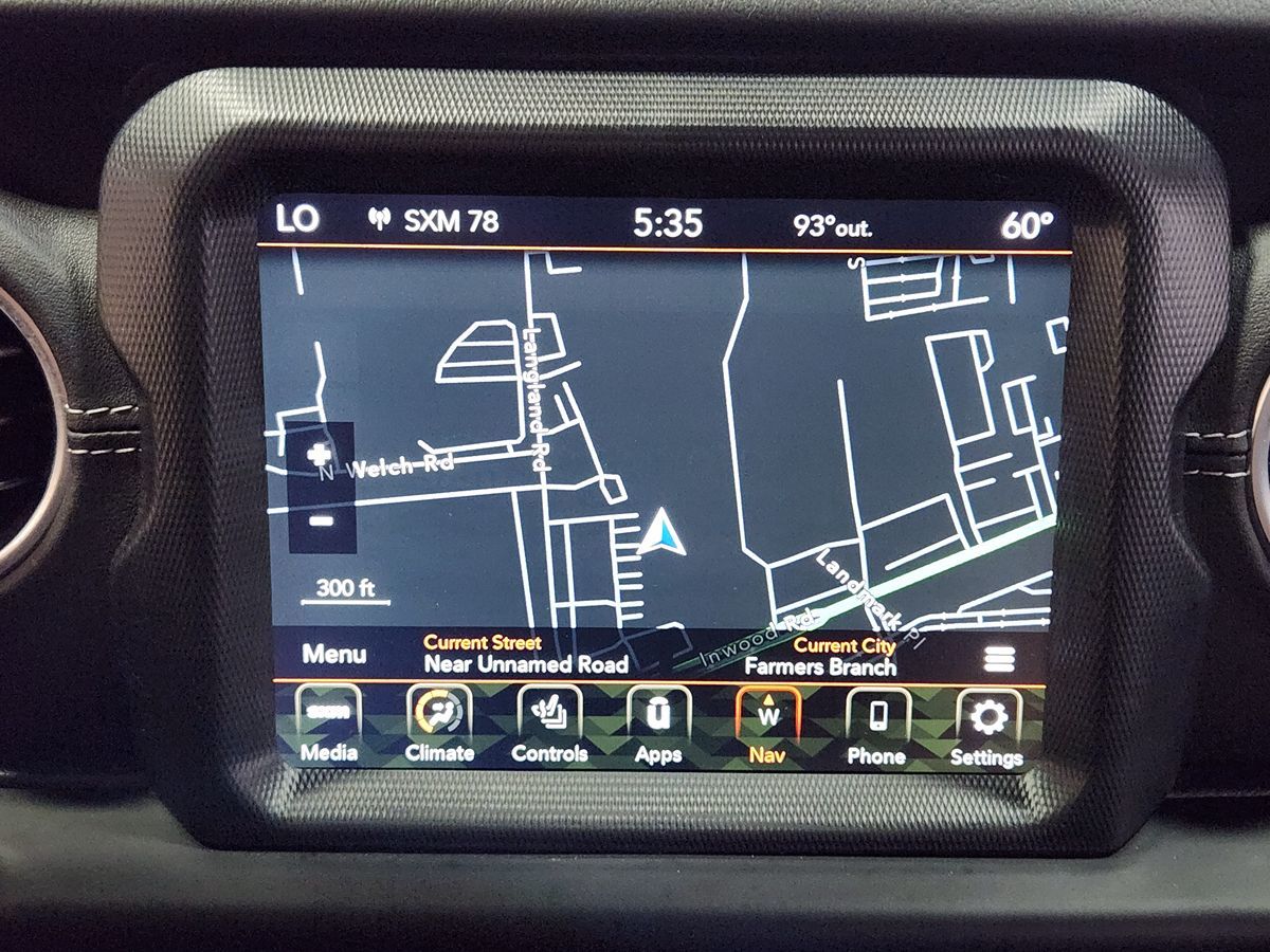 2023 Jeep Wrangler Sahara photo 25