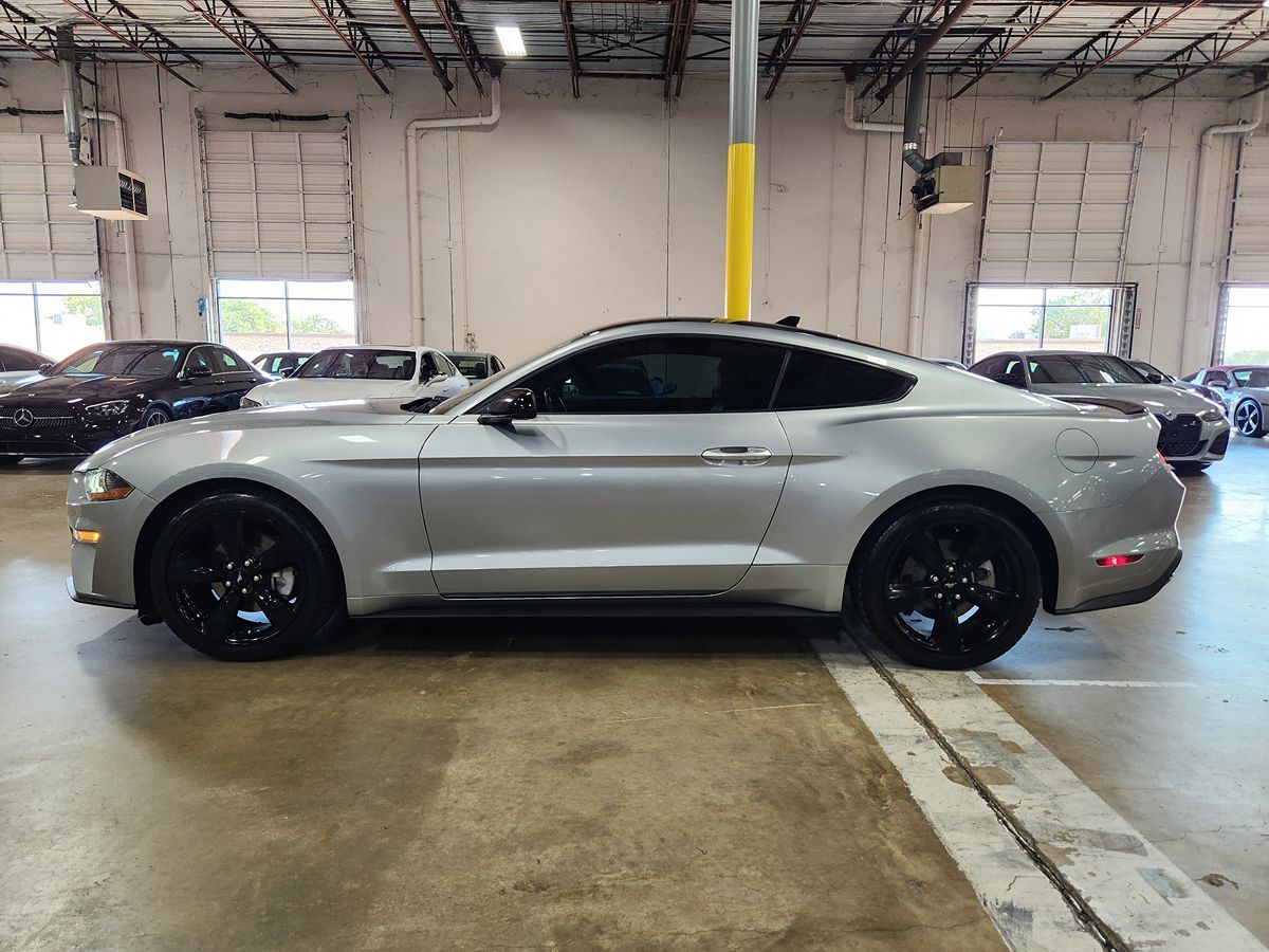 2021 Ford Mustang EcoBoost Premium photo 6