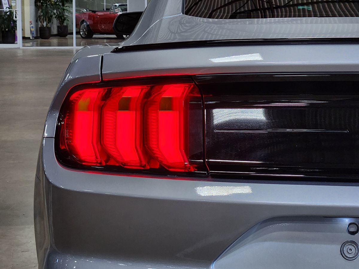 2021 Ford Mustang EcoBoost Premium photo 15