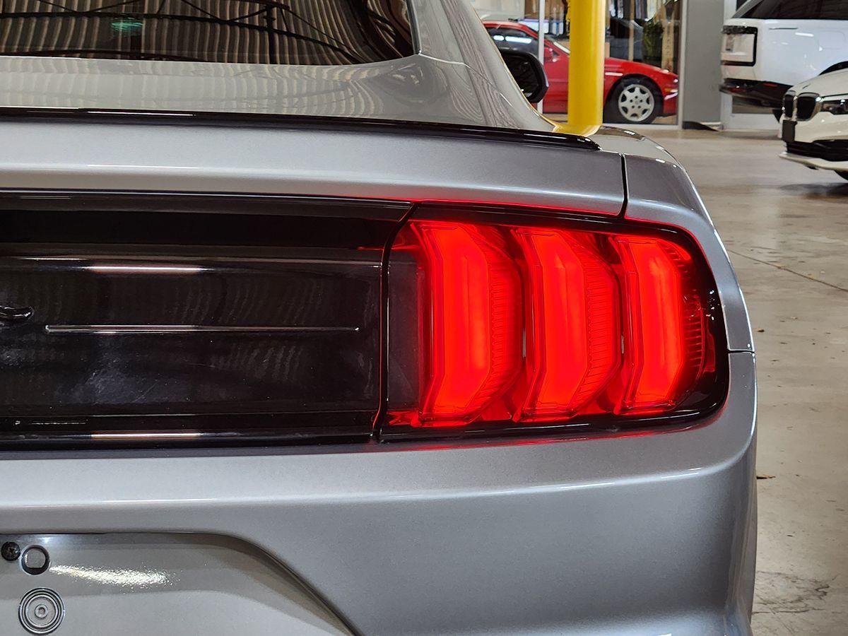 2021 Ford Mustang EcoBoost Premium photo 16