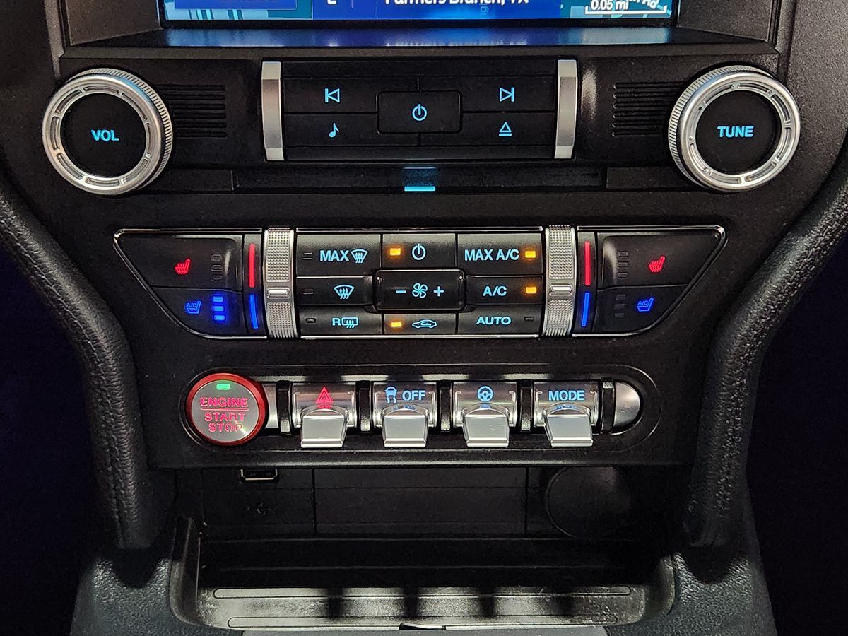 2021 Ford Mustang EcoBoost Premium photo 28