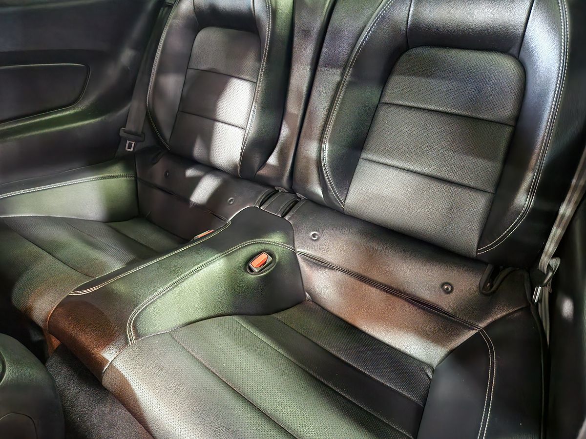 2021 Ford Mustang EcoBoost Premium photo 40